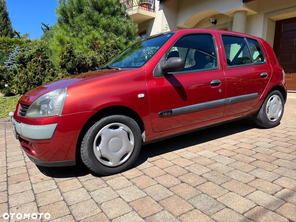 Renault Clio 1.2 16V All Inclusive - 1