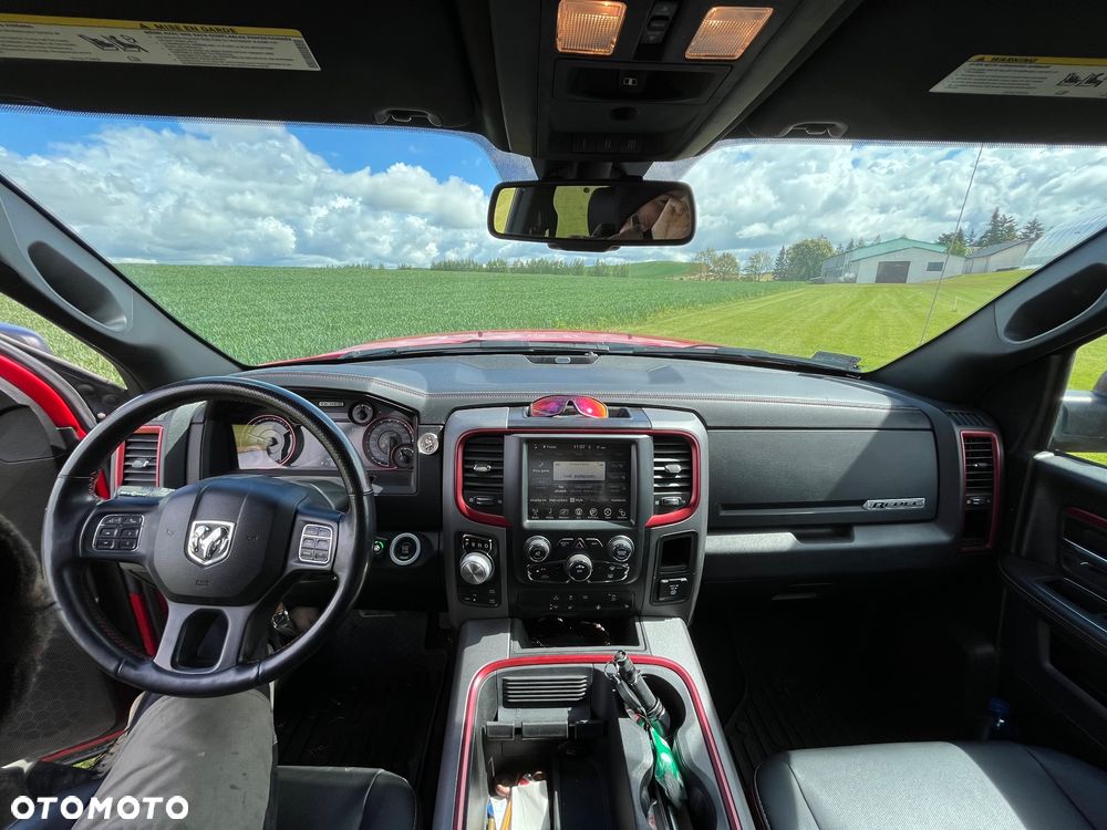 Dodge RAM 1500 5.7 4x4 - 14