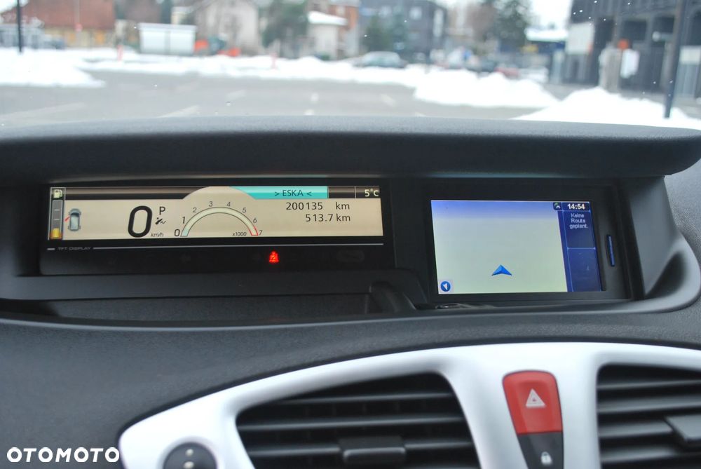 Renault Grand Scenic - 13