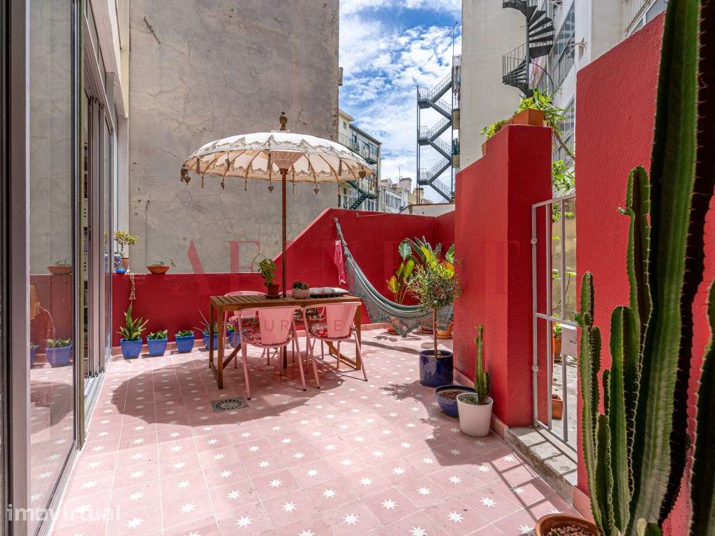 APARTAMENTO T2 AMOREIRAS Marquês de Pombal: T2 renovado com terraço... - Grande imagem: 4/20