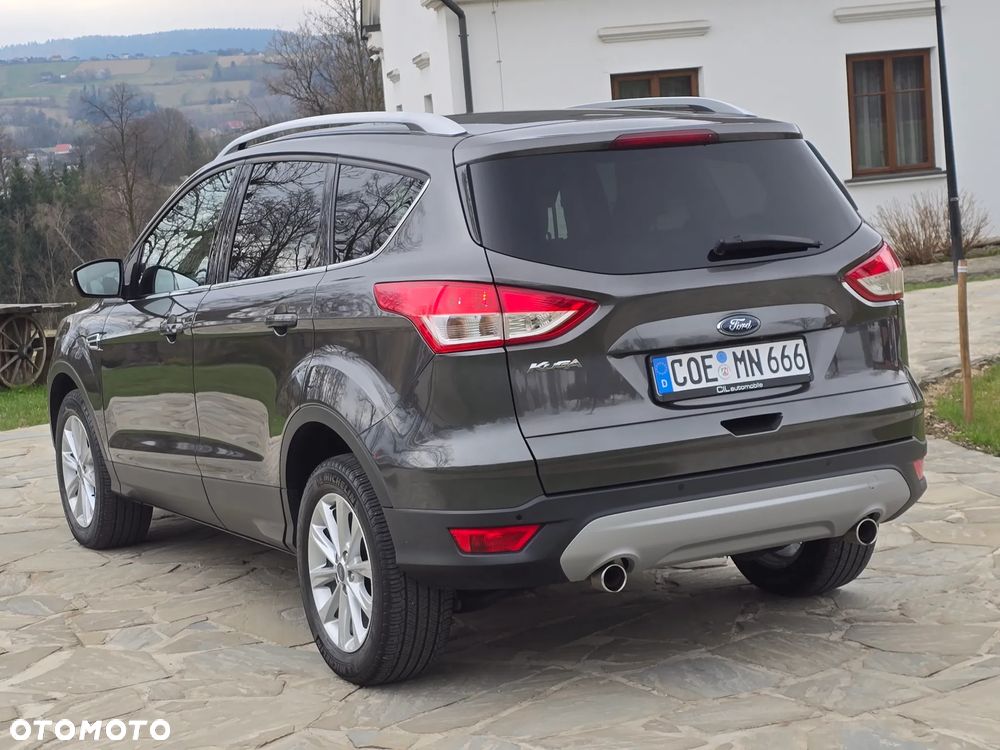 Ford Kuga 2.0 TDCi 2x4 Titanium - 9