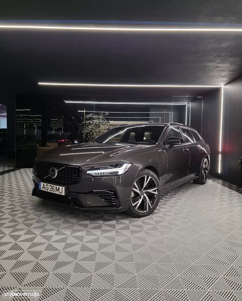 Volvo V90 2.0 T6 PHEV R-Design AWD - 1