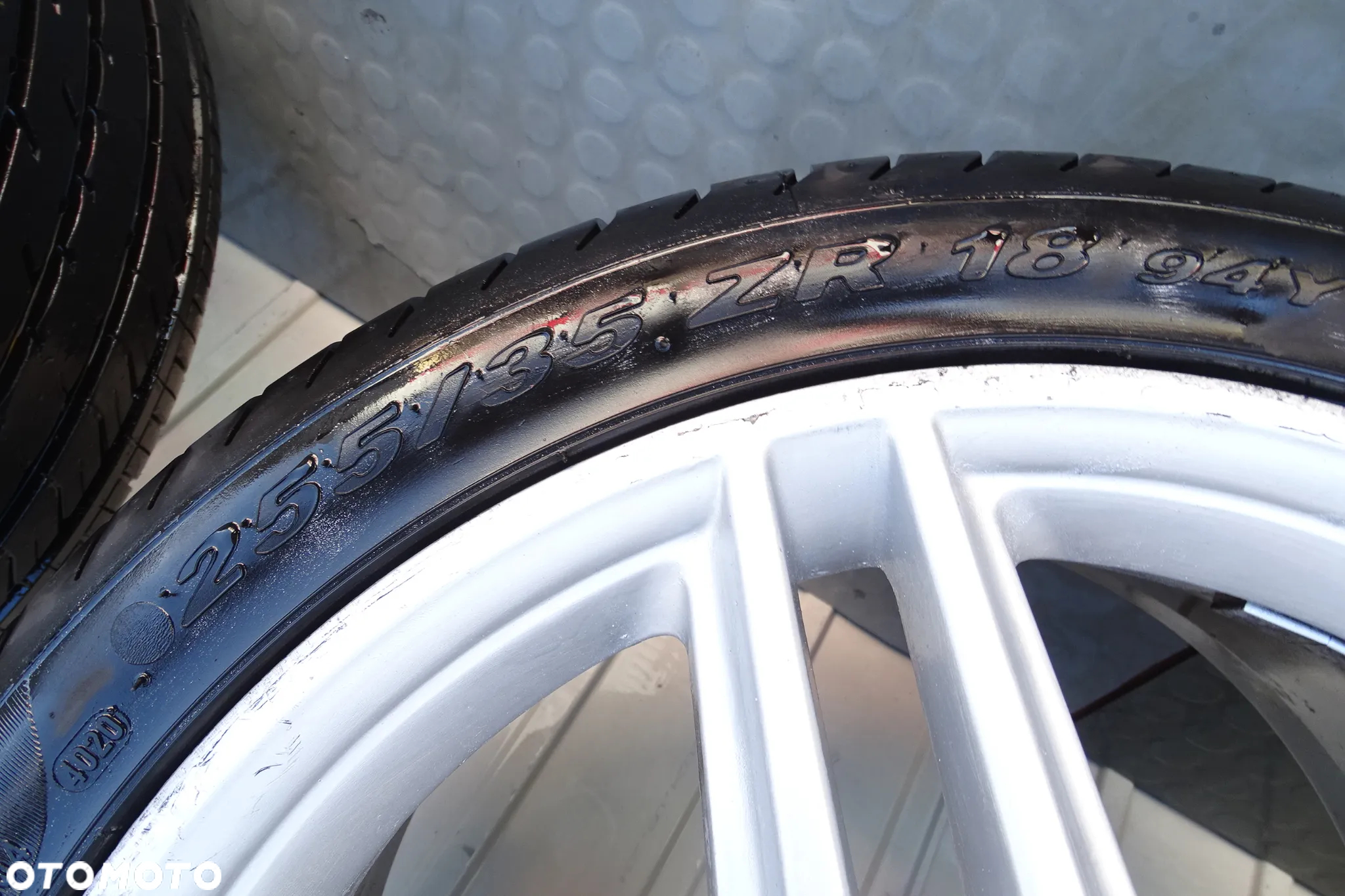 Mercedes E W212 W207 W211 C W205 CLS W218 Felgi 18 z oponami 8,0Jx18 ET48 8.5Jx18 ET45 2124013602 2074011502 - 15