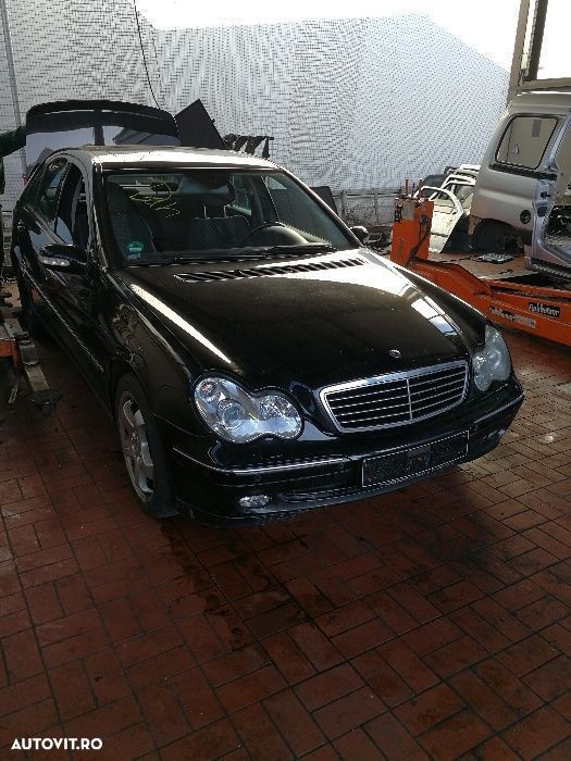 Dezmembrez Mercedes C Class W203 2.7cdi cutie viteze automata motor - 1