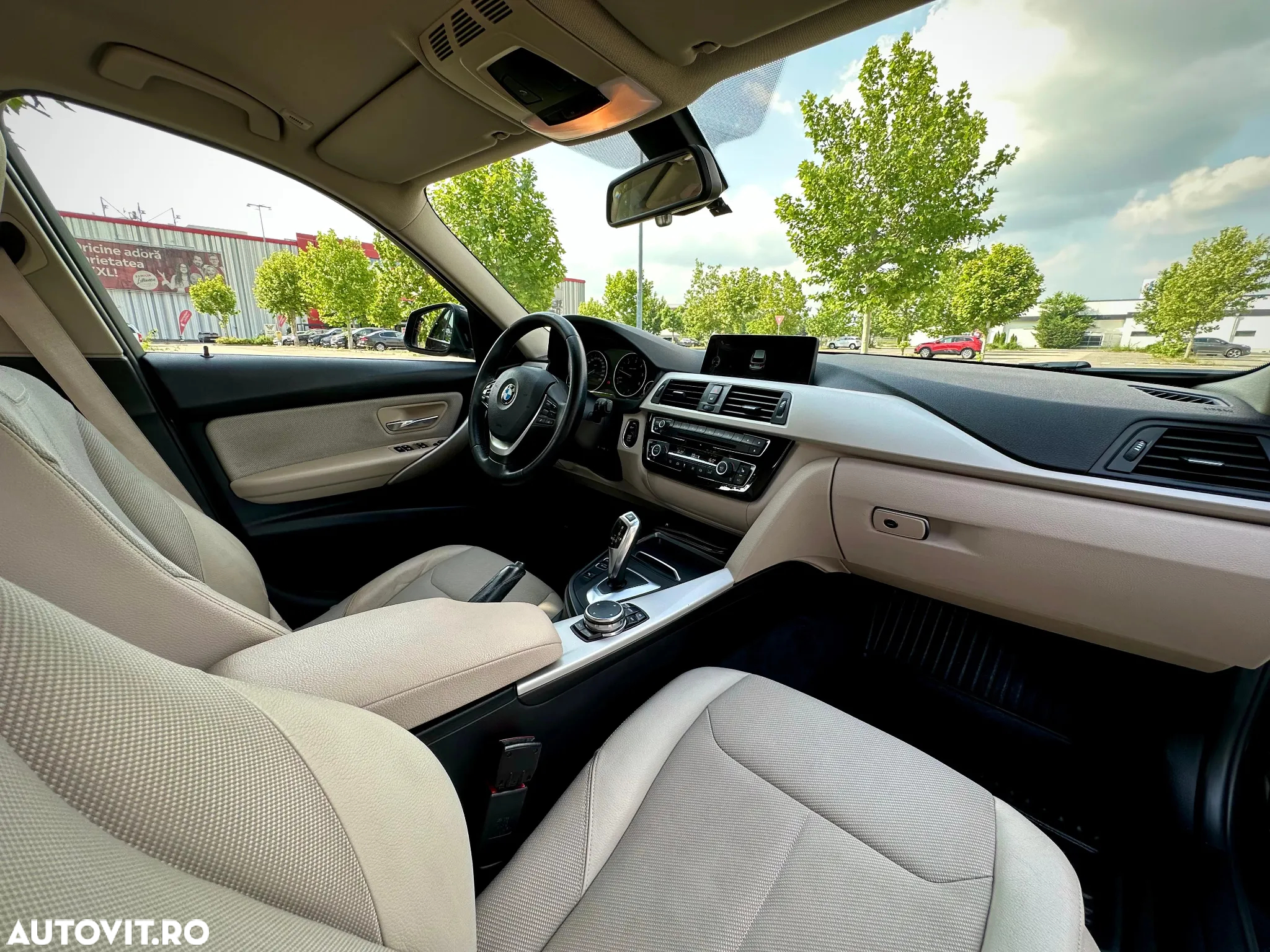 BMW Seria 3 316d Touring Aut. Advantage - 14