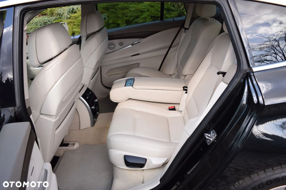 BMW 5GT 535d xDrive - 17