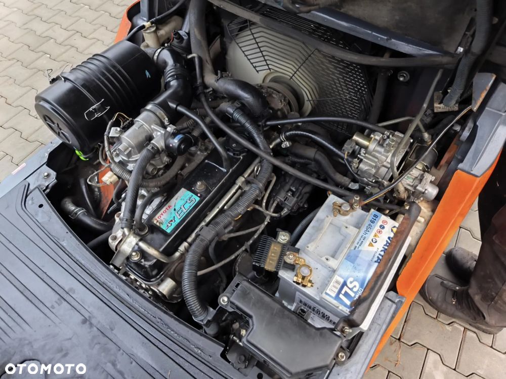 Toyota 02-8FG15 2009 rok gaz automat przesuw boczny nowy akumulator LPG - 11