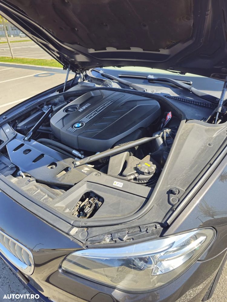 BMW Seria 5 525d Sport-Aut. Modern Line - 25