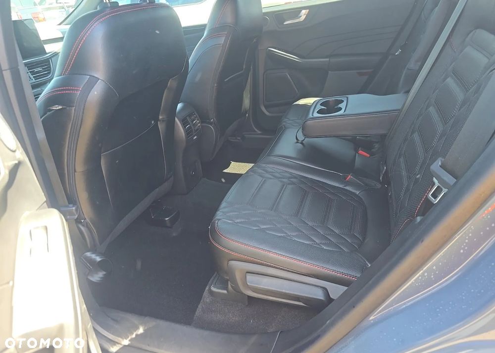 Ford Escape - 12