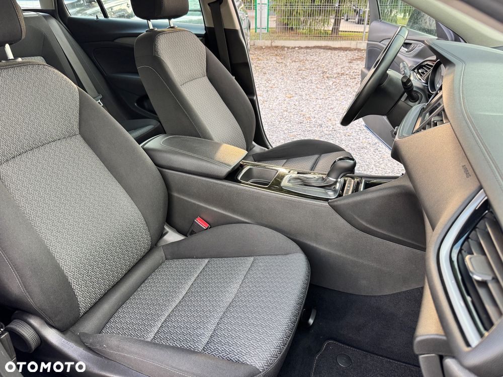 Opel Insignia 2.0 CDTI automatik Sport - 20