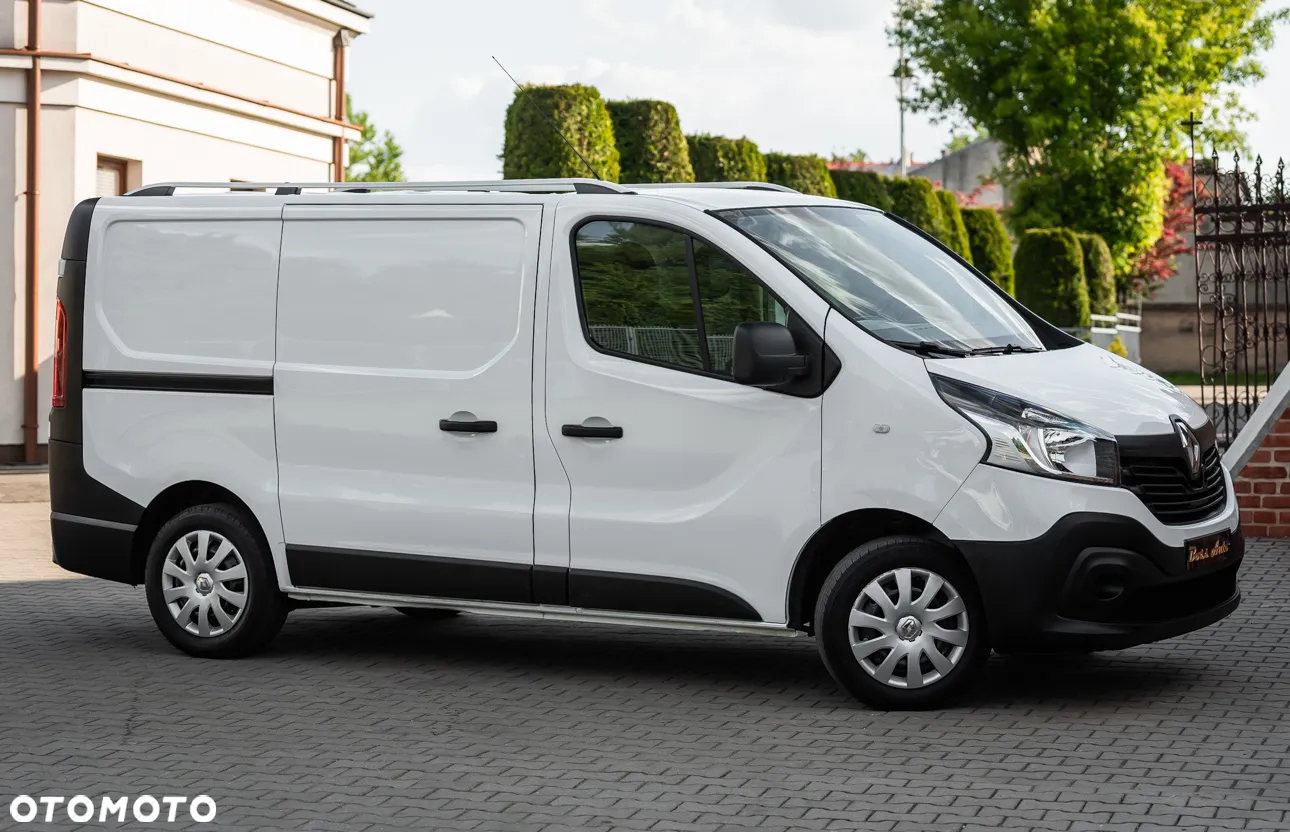 Renault TRAFIC - 2
