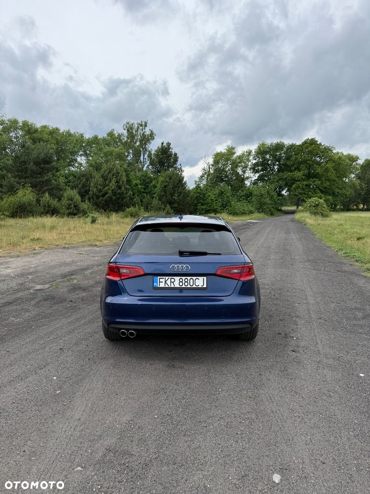 Audi A3 Sportback 2.0 TDI Ambiente - 4