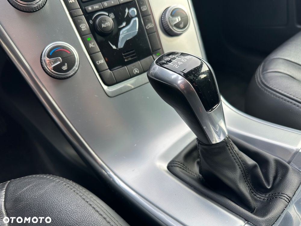 Volvo XC 60 D3 Drive-E Summum - 17