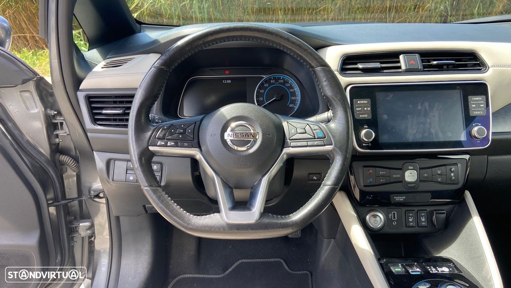 Nissan Leaf Tekna Two Tone - 7