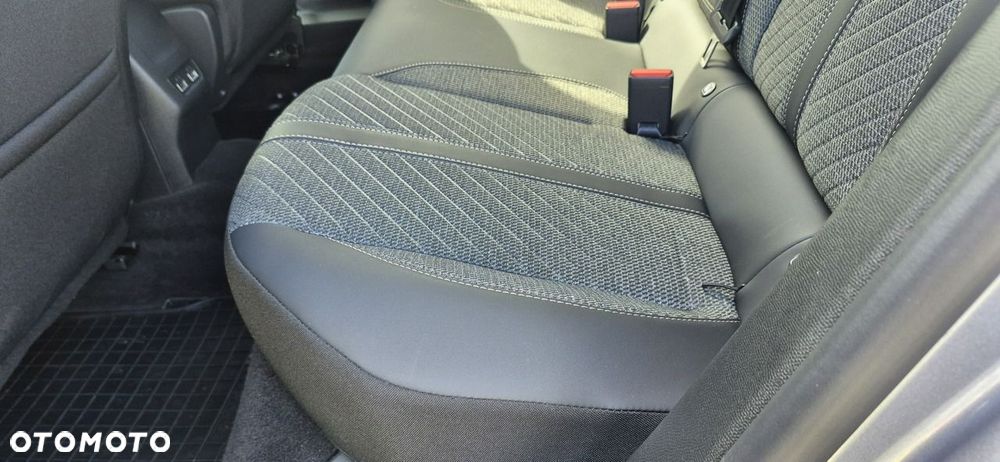 Peugeot 2008 1.2 PureTech Allure S&S EAT8 - 23