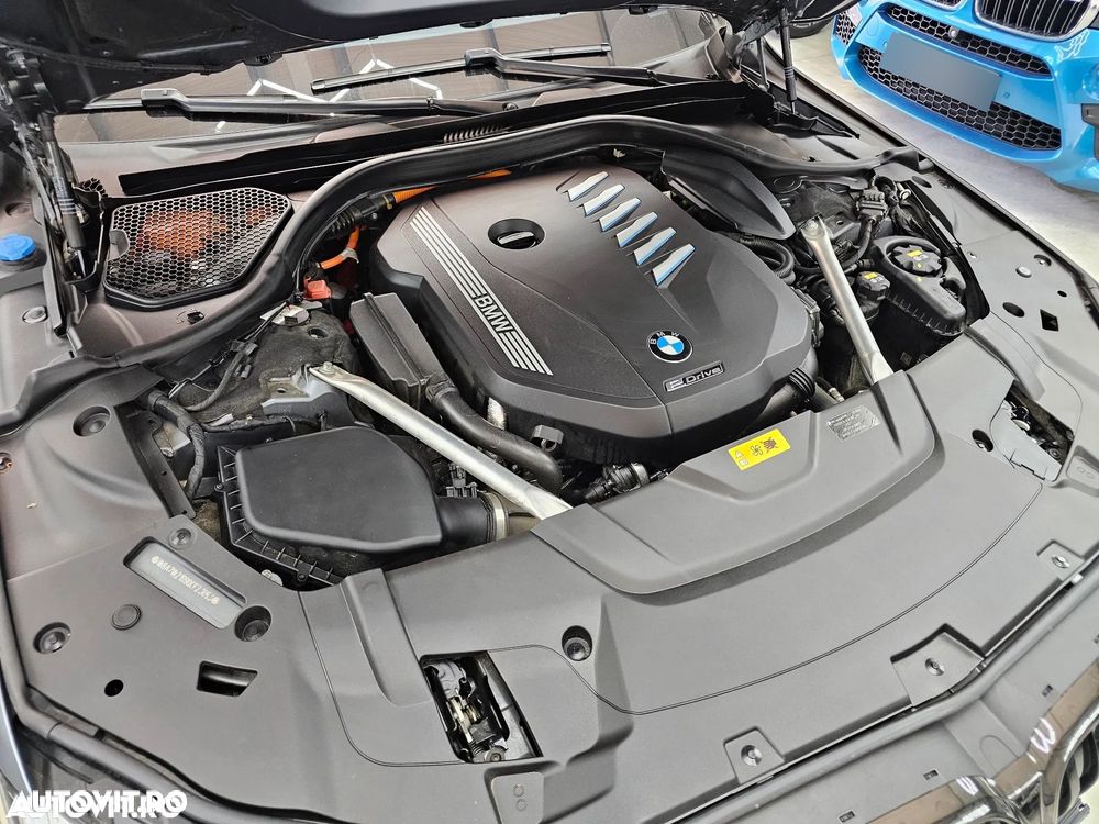 BMW Seria 7 745Le - 21