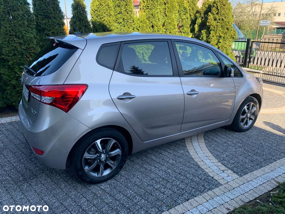 Hyundai ix20 1.6 Premium - 4