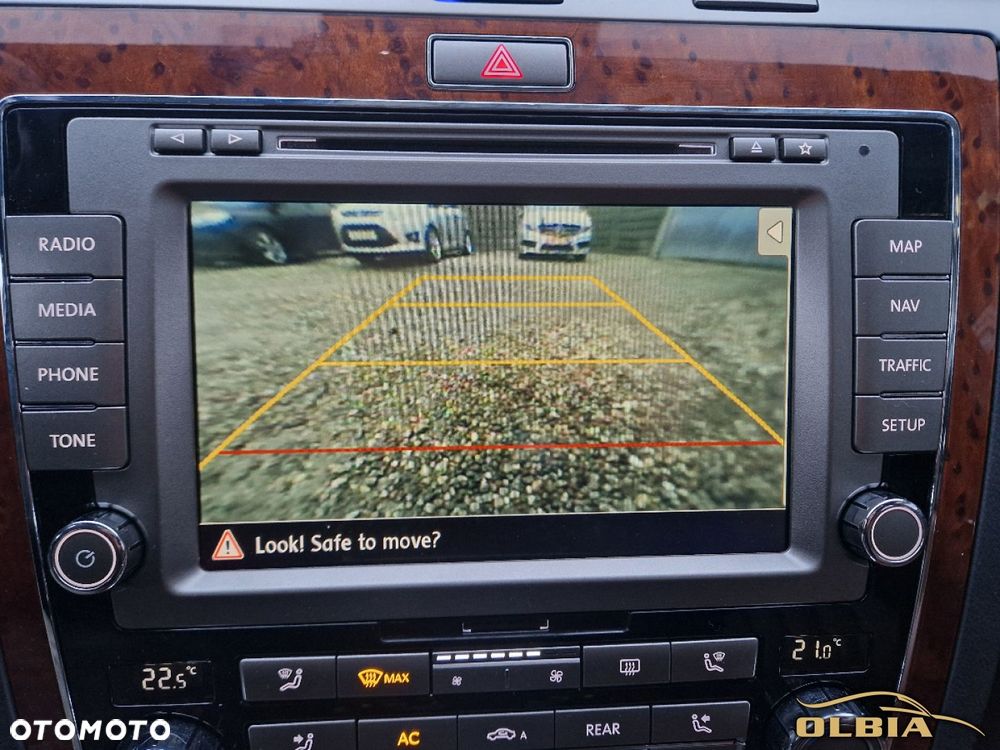 Volkswagen Phaeton - 39