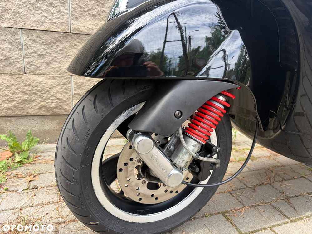 Vespa GTS - 5