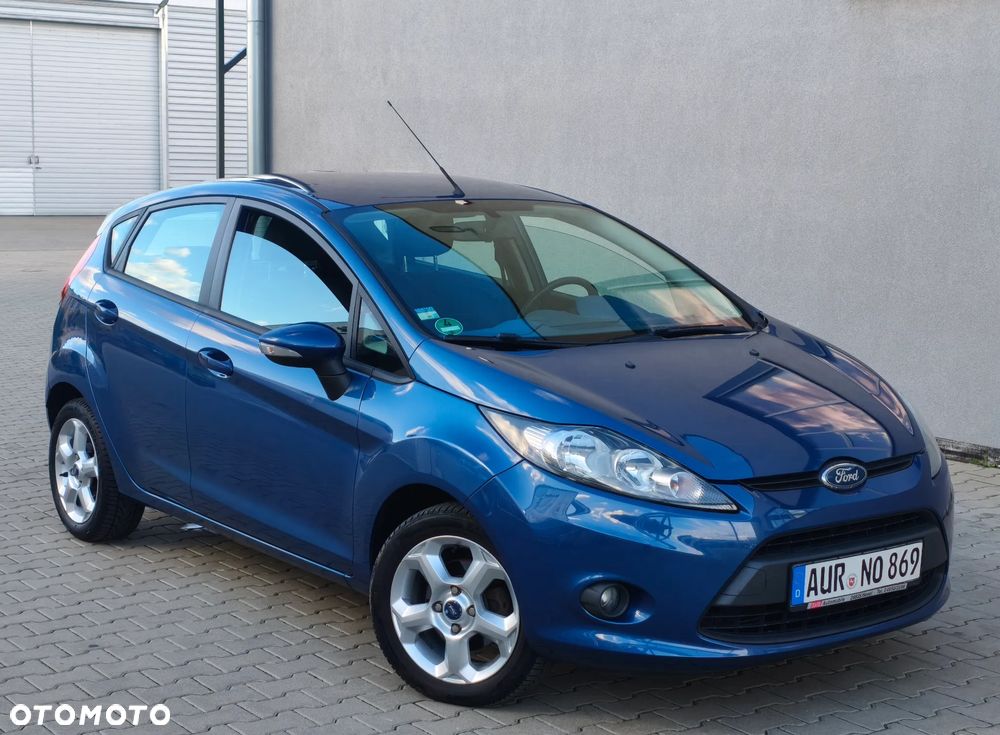 Ford Fiesta 1.25 Celebration - 11