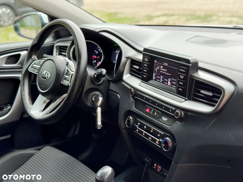Kia Ceed 1.4 L - 36