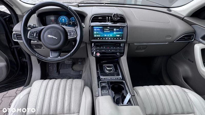 Jaguar F-Pace 30d AWD Prestige - 10