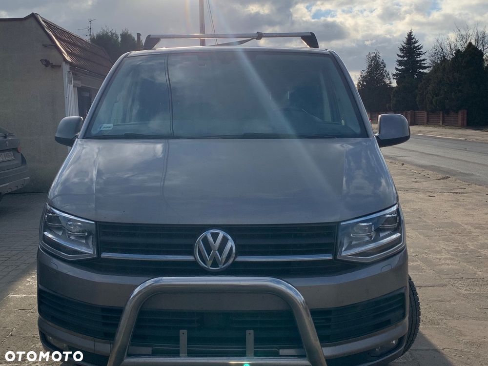 Volkswagen Transporter - 1