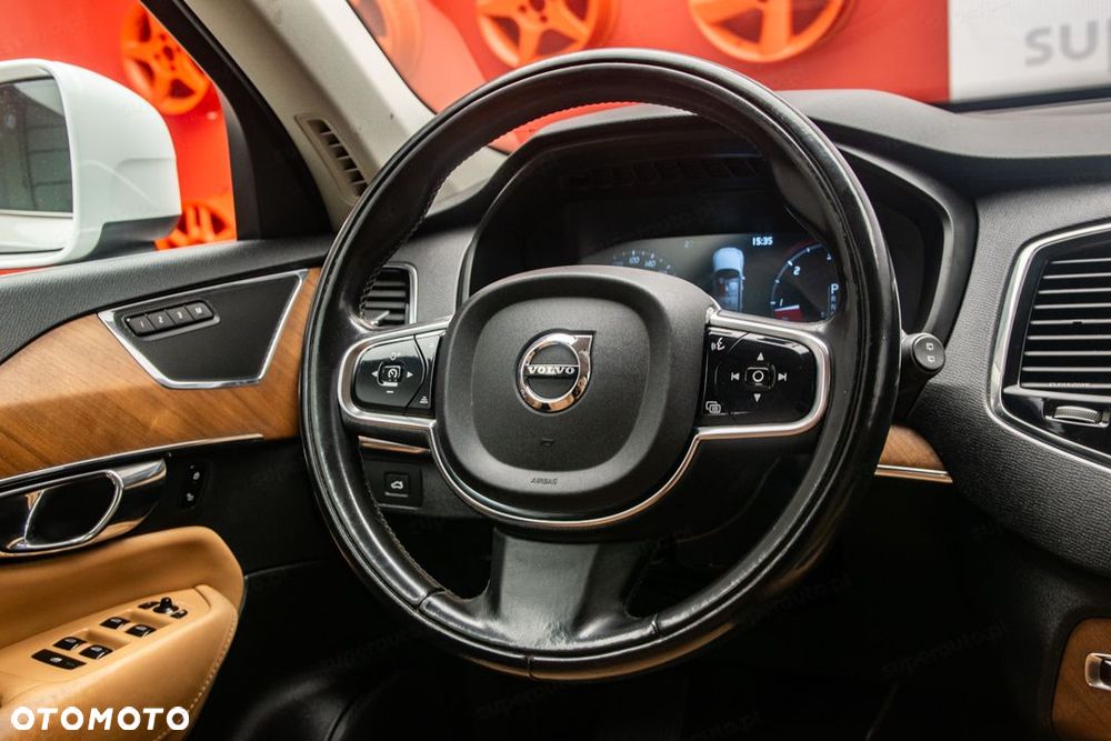 Volvo XC 90 - 18
