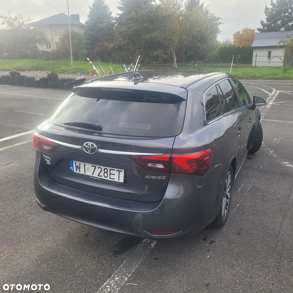 Toyota Avensis 1.8 Prestige MS - 4