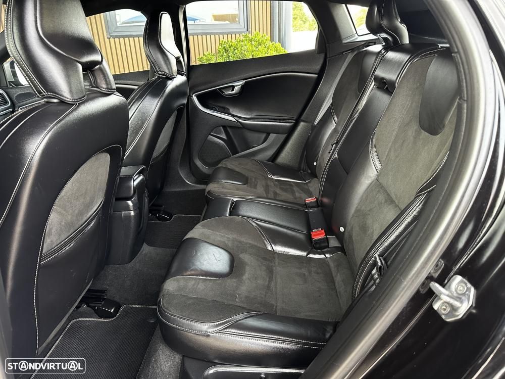 Volvo V40 2.0 D2 R-Design - 34