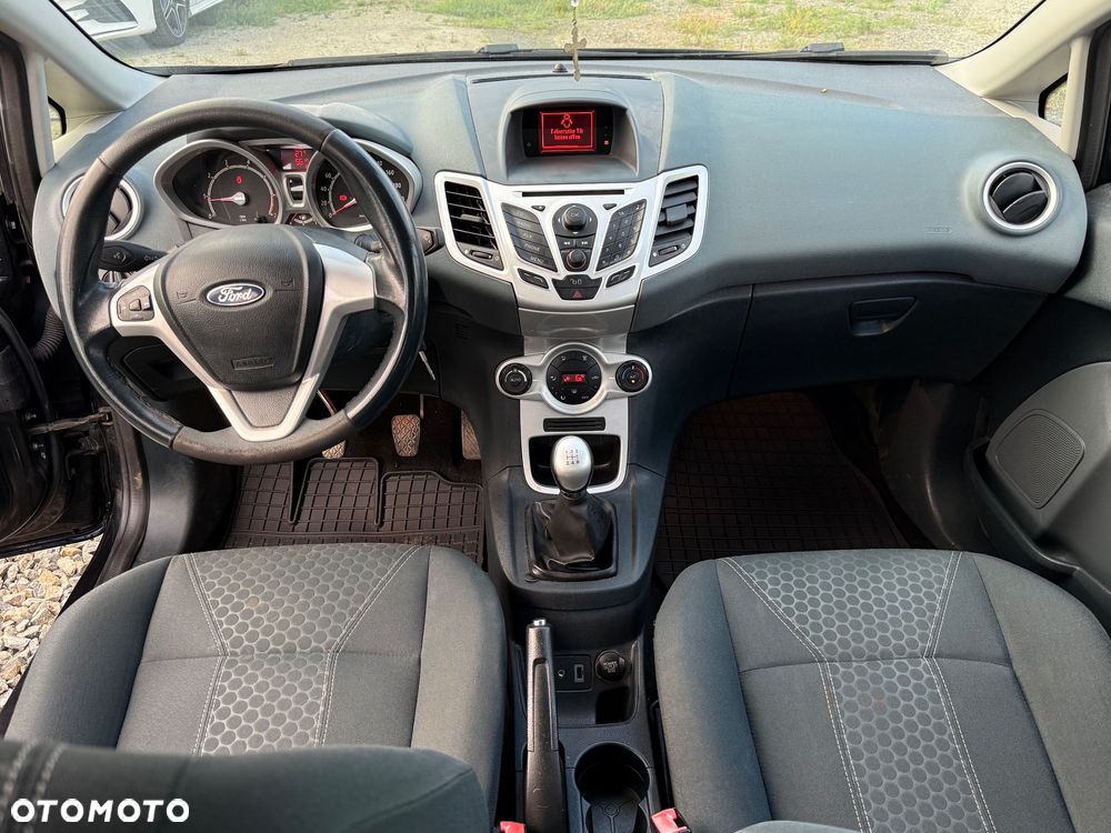 Ford Fiesta 1.25 Champions Edition - 8