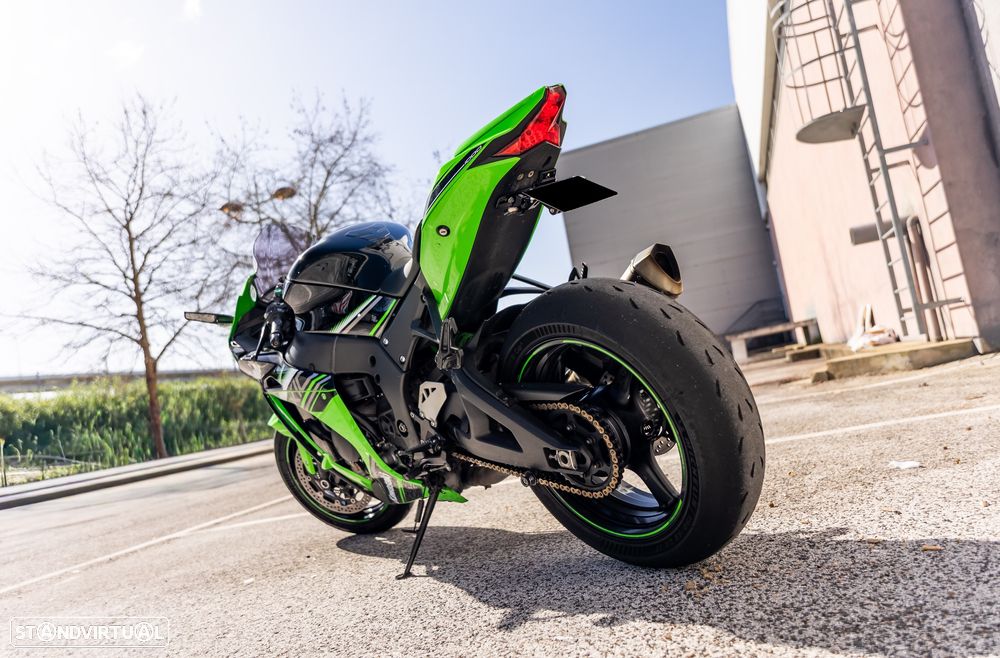 Kawasaki ZX ZX10R - 20
