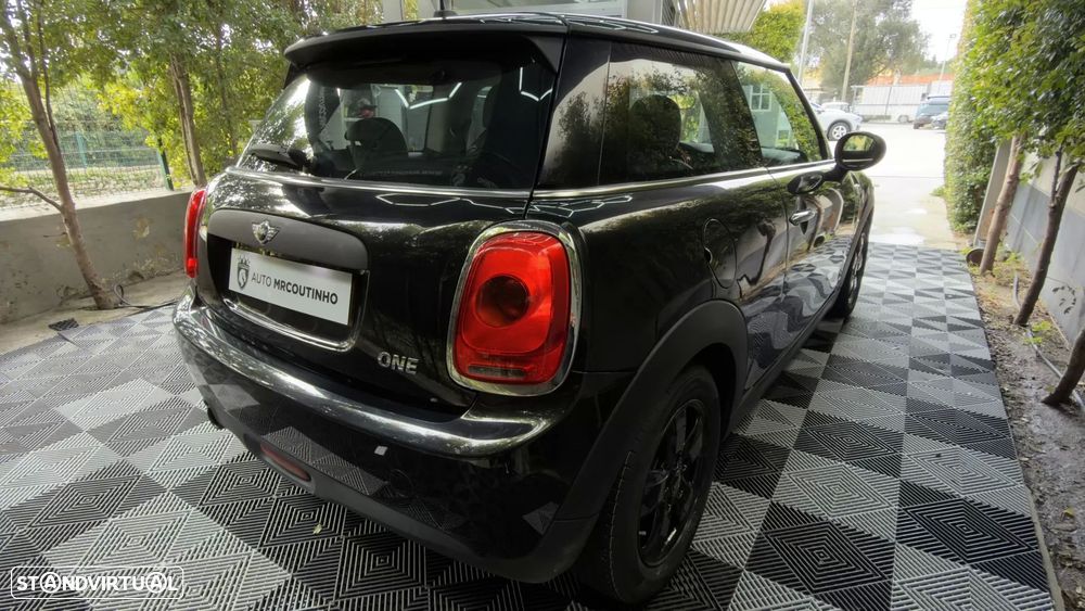 MINI 3 Portas One First - 9