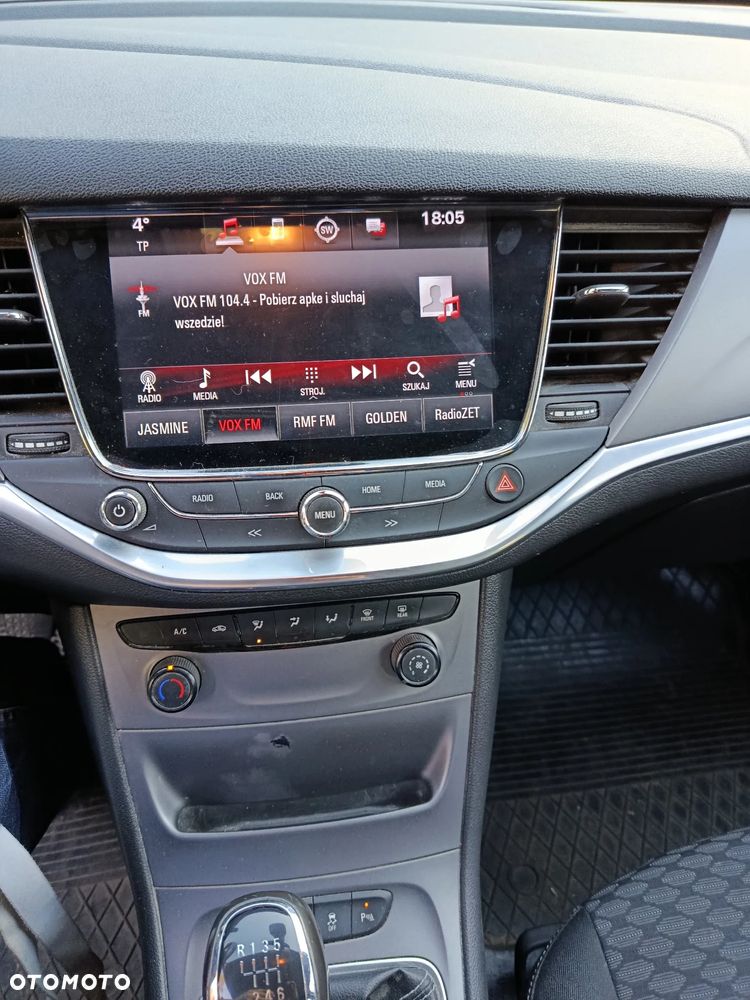 Opel Astra 1.6 CDTI Enjoy - 10