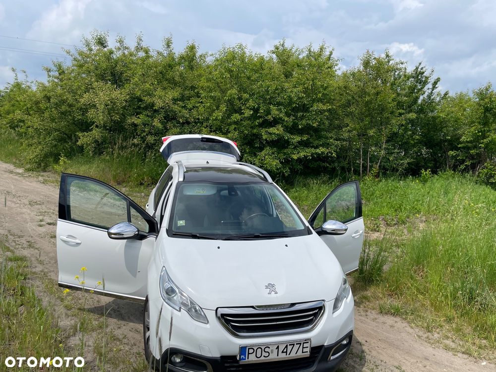 Peugeot 2008 1.6 e-HDi Allure S&S - 2