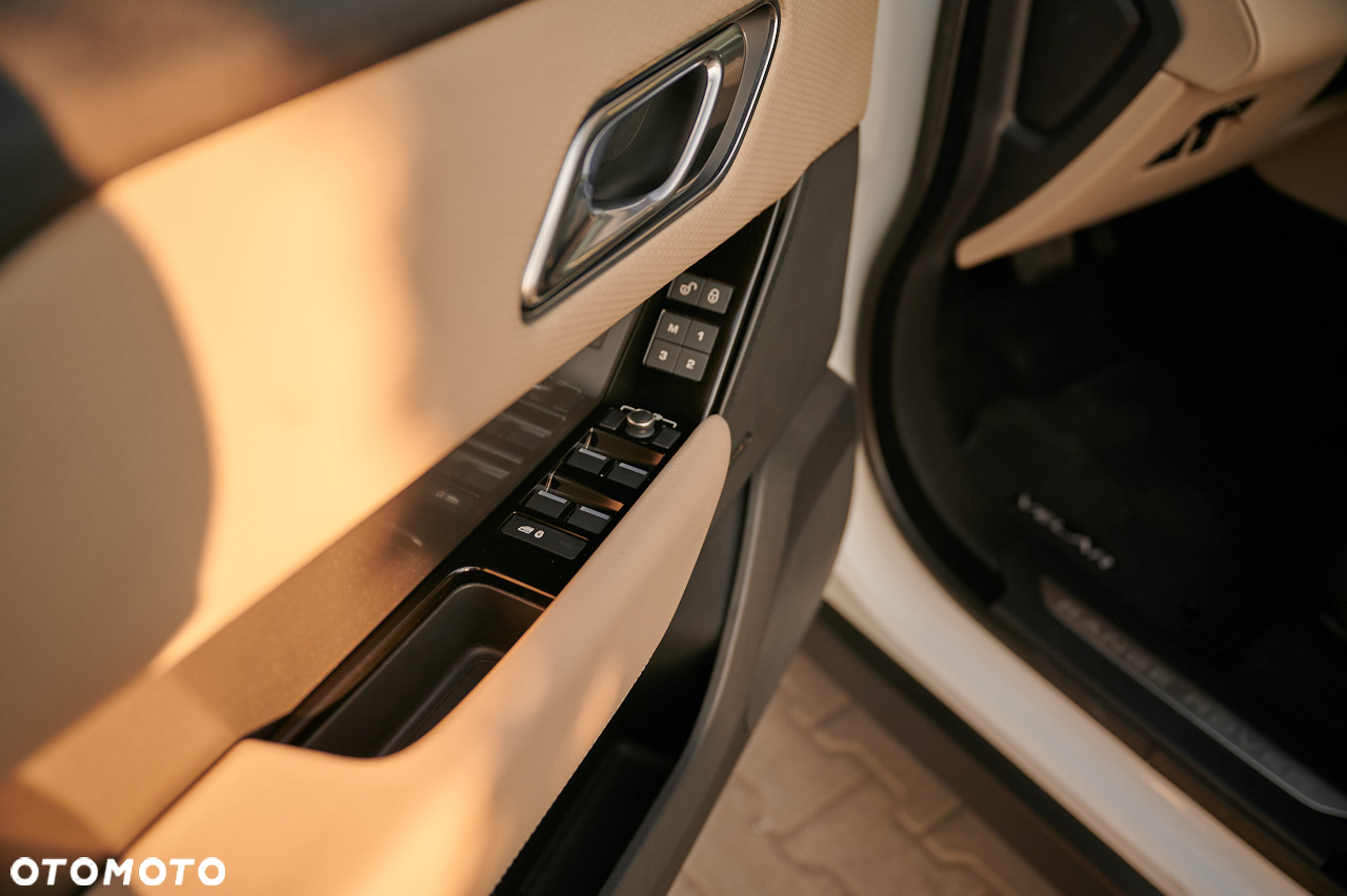 Land Rover Range Rover Velar 2.0 P250 R-Dynamic - 17