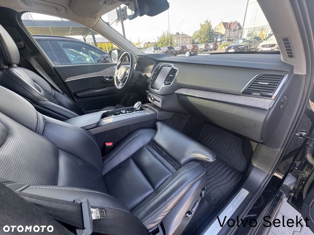Volvo XC 90 - 30