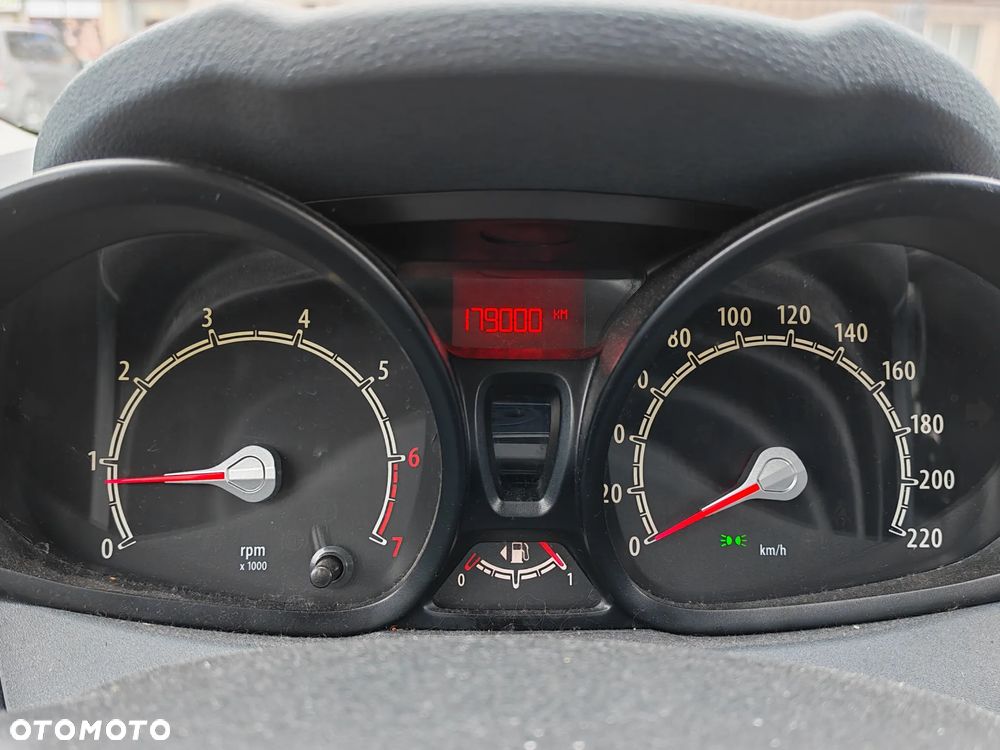 Ford Fiesta 1.25 Trend Edition - 10