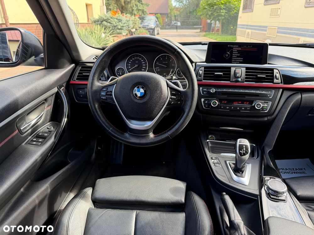 BMW Seria 3 320d Efficient Dynamic Edition Sport Line - 31