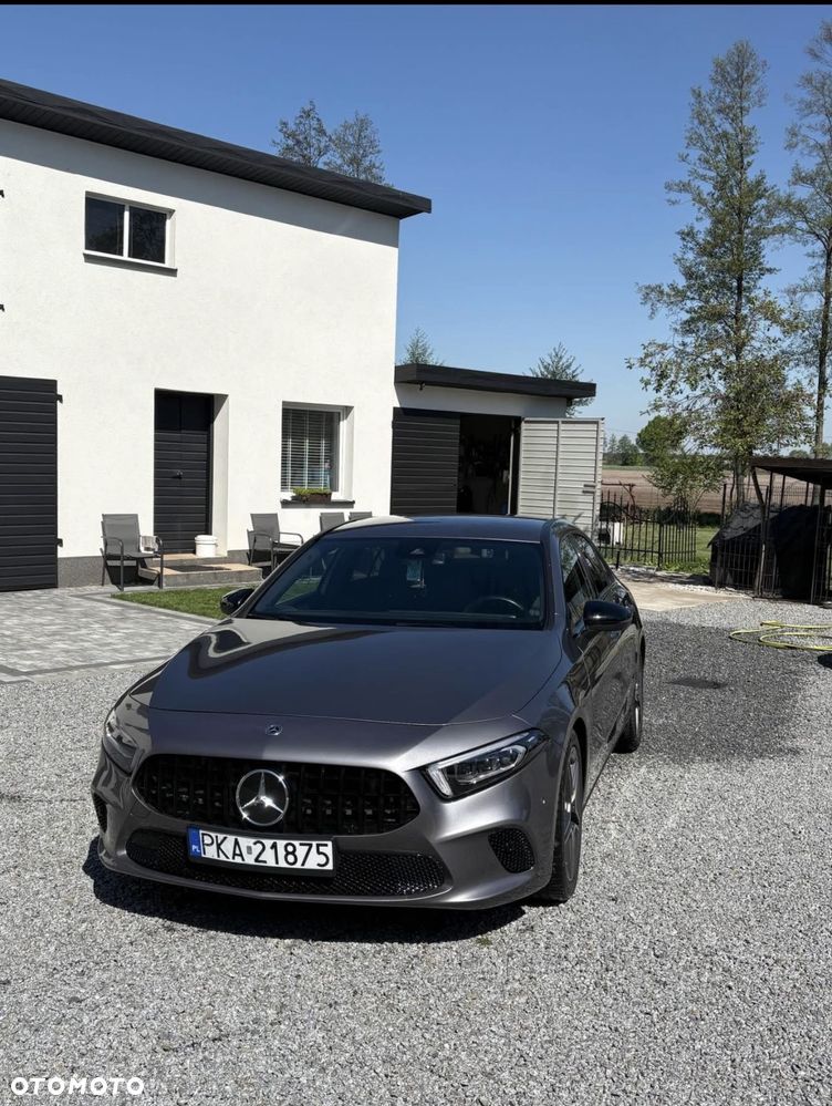 Mercedes-Benz A-Class 2019 photo 2