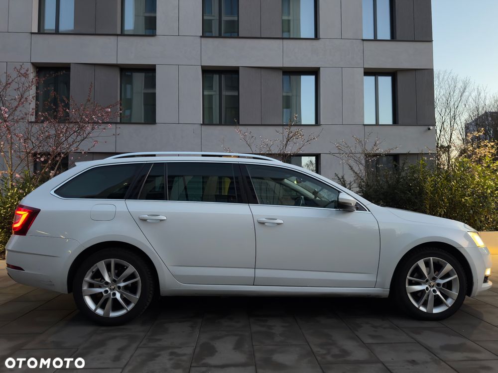 Skoda Octavia 1.6 TDI DSG Style - 4