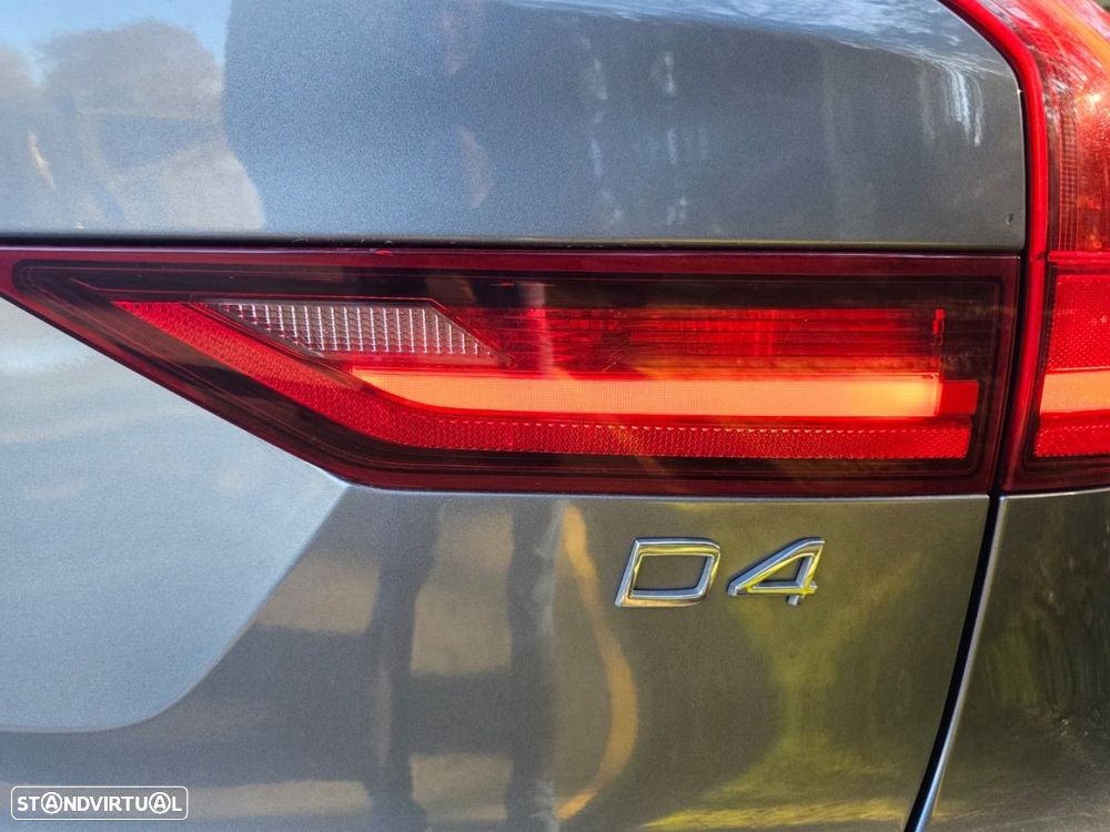 Volvo V90 2.0 D4 Inscription Geartronic - 31