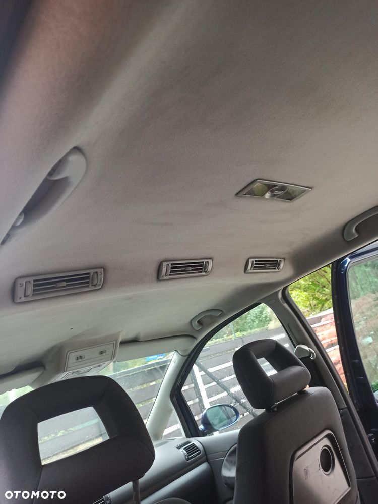 Volkswagen Sharan 1.9 TDI Comfortline - 13