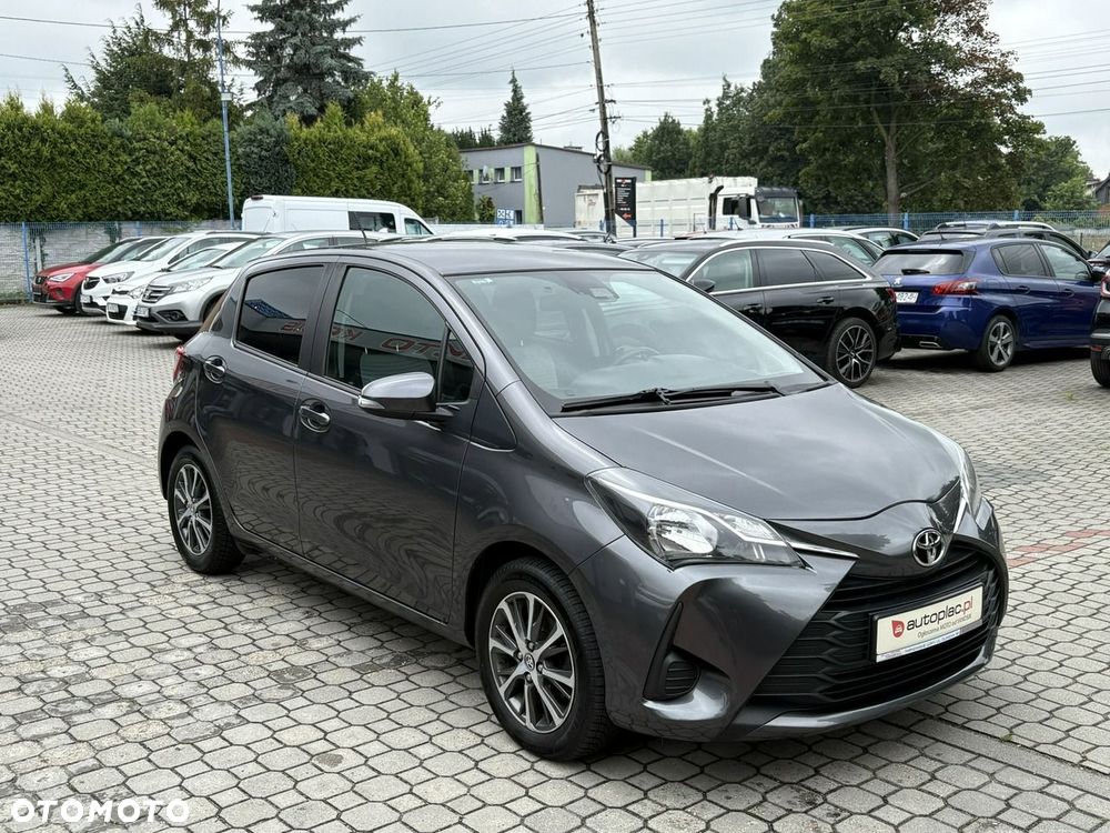 Toyota Yaris - 4
