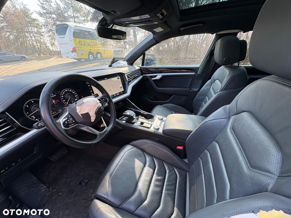 Volkswagen Touareg 3.0 V6 TDI SCR 4Motion Automatik R-Line - 32