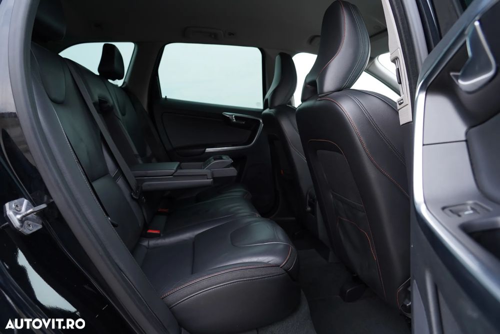 Volvo XC 60 D3 AWD Aut. Ocean Race - 18