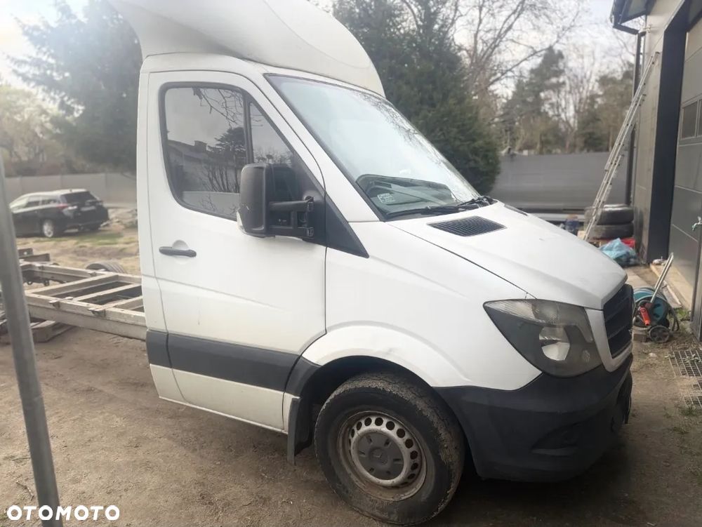 Mercedes-Benz Sprinter - 1