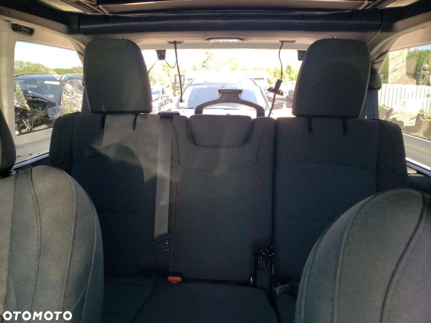 Jeep Wrangler - 11