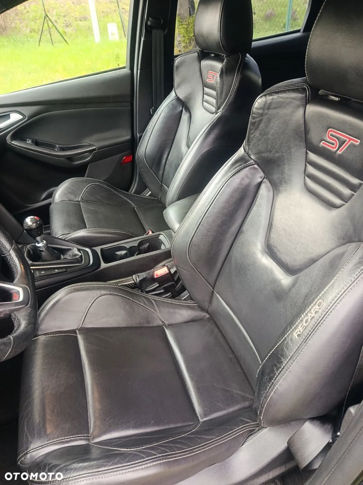 Ford Focus ST2 - 6