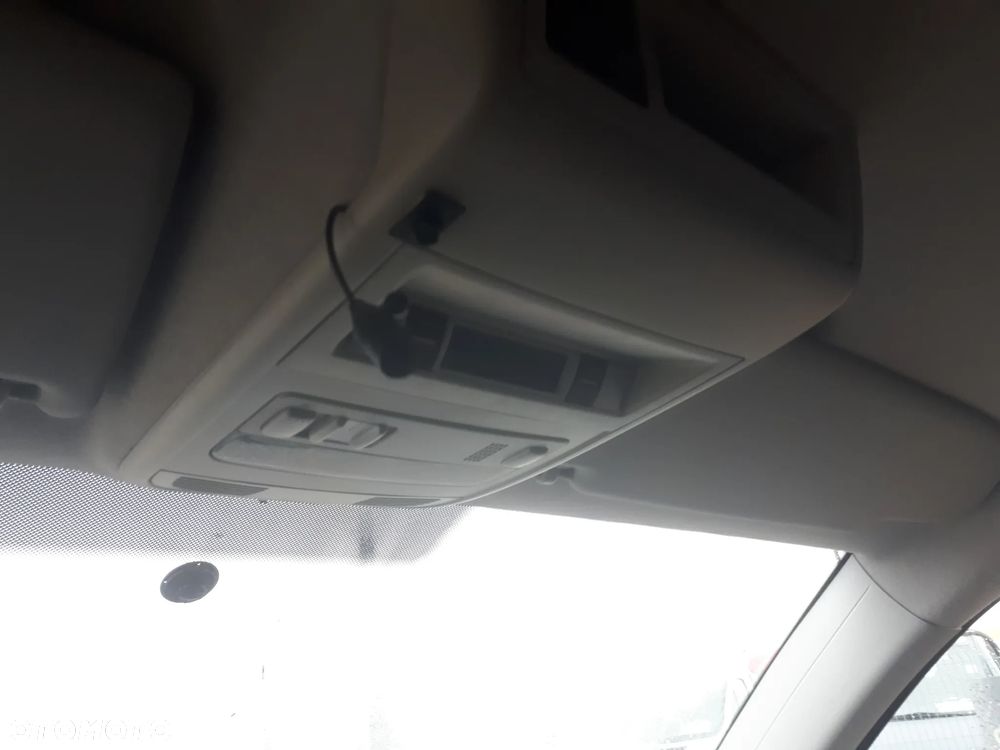 Volkswagen Transporter - 17